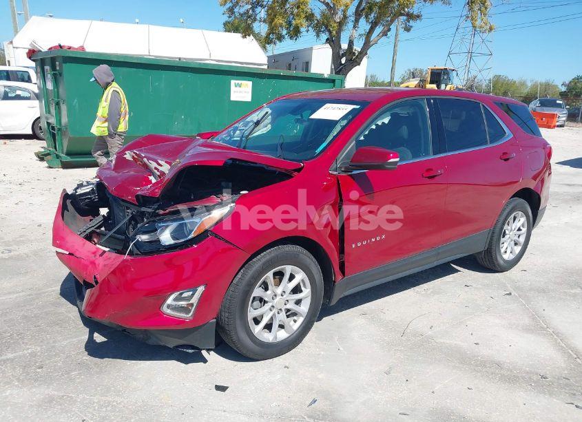 Photo 2 of 2019 Chevrolet Equinox LT (VIN 3GNAXKEV9KS655471)