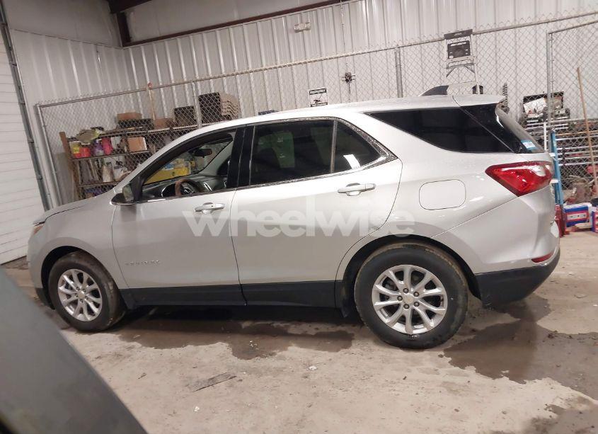 Photo 13 of 2020 Chevrolet Equinox FWD LT 1.5L TURBO (VIN 3GNAXKEV9LS554237)