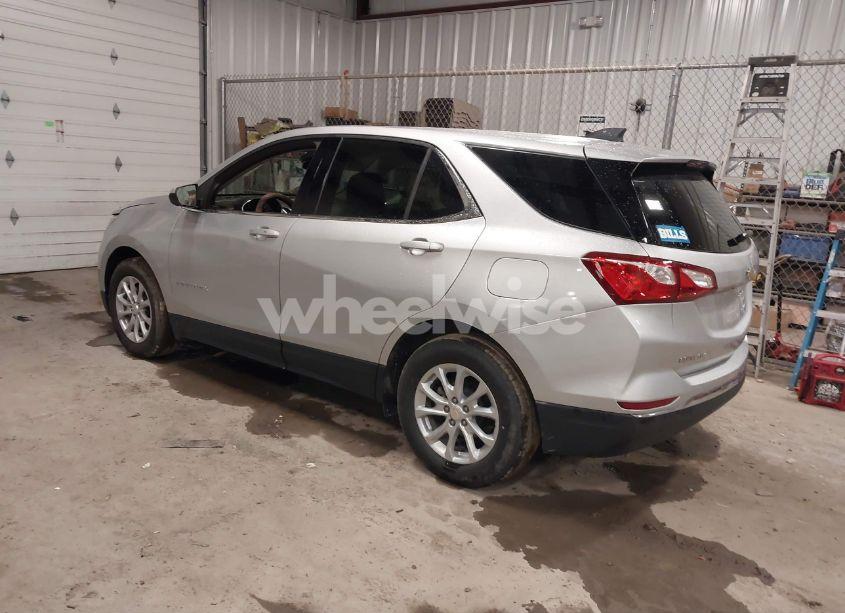 Photo 3 of 2020 Chevrolet Equinox FWD LT 1.5L TURBO (VIN 3GNAXKEV9LS554237)