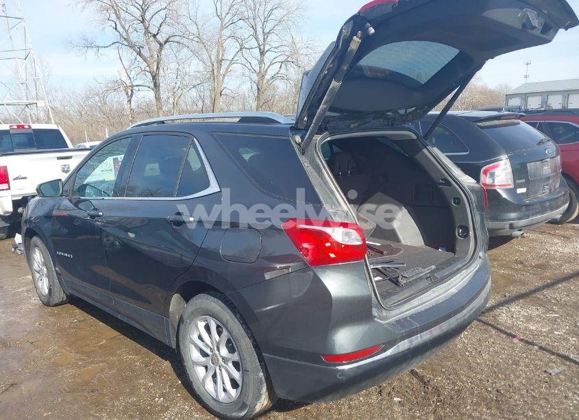 Photo 3 of 2020 Chevrolet Equinox FWD LT 1.5L TURBO (VIN 3GNAXKEV9LS626988)