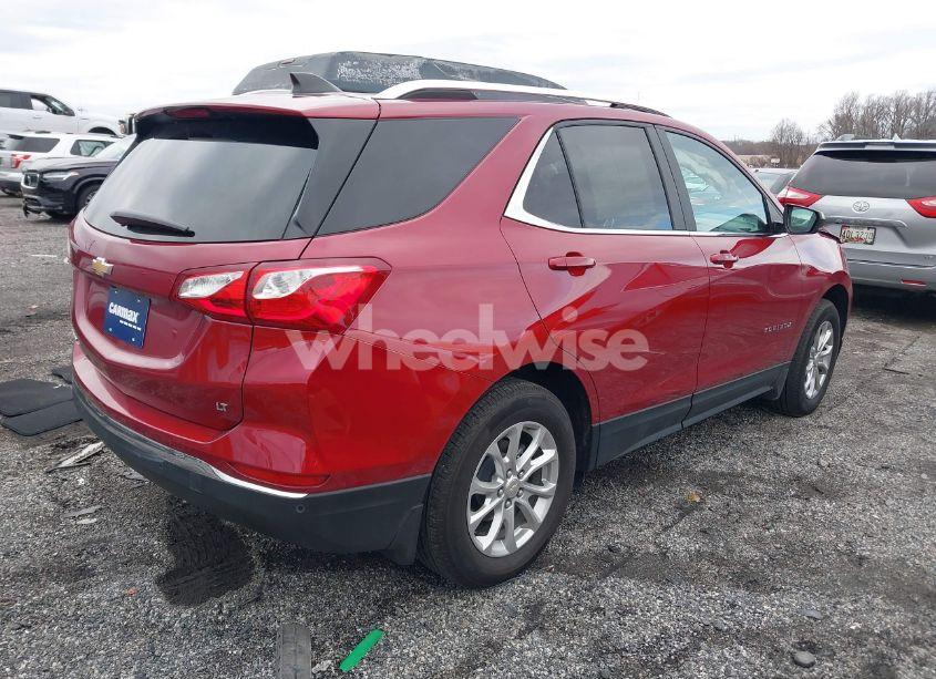 Photo 4 of 2021 Chevrolet Equinox FWD LT (VIN 3GNAXKEV9ML323222)
