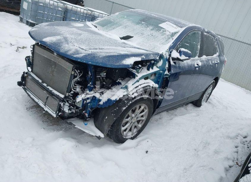 Photo 2 of 2021 Chevrolet Equinox (VIN 3GNAXKEV9ML383419)