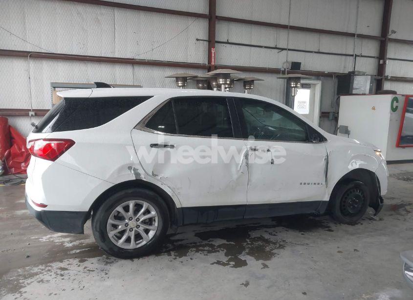Photo 13 of 2021 Chevrolet Equinox FWD LT (VIN 3GNAXKEV9MS101026)