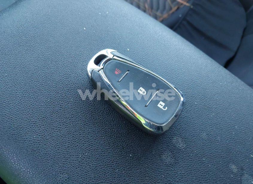 Photo 11 of 2021 Chevrolet Equinox FWD LT (VIN 3GNAXKEV9MS111622)