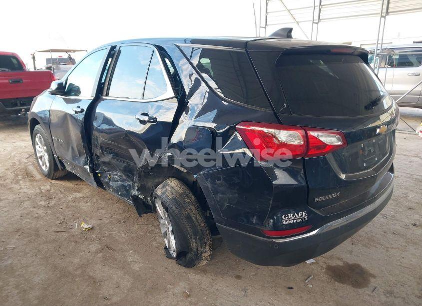 Photo 3 of 2021 Chevrolet Equinox FWD LT (VIN 3GNAXKEV9MS122149)