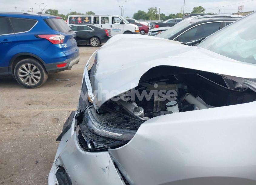 Photo 6 of 2022 Chevrolet Equinox FWD LT (VIN 3GNAXKEV9NL268398)