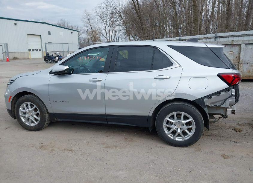 Photo 14 of 2022 Chevrolet Equinox FWD LT (VIN 3GNAXKEV9NL268515)