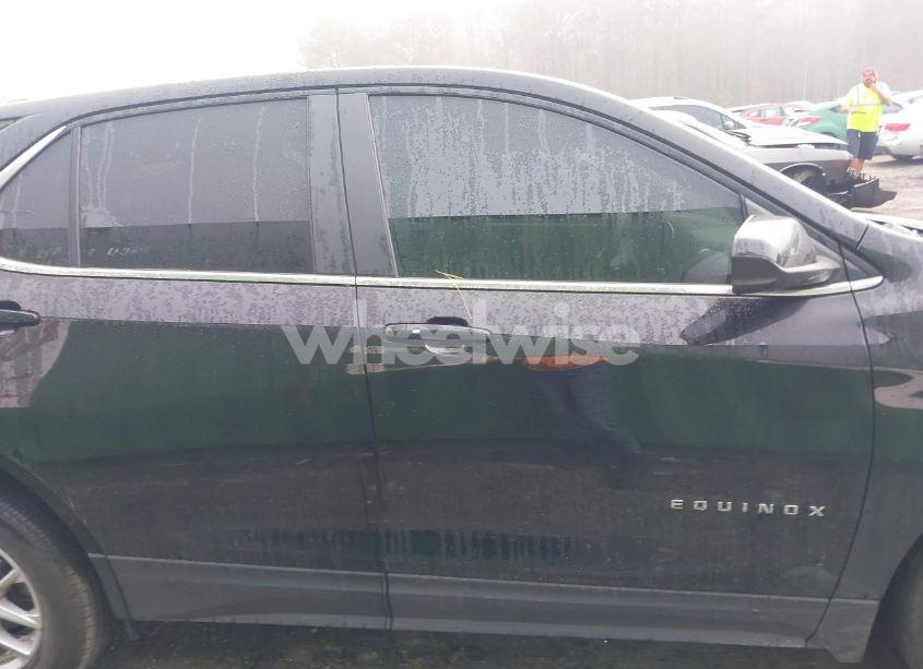 Photo 14 of 2022 Chevrolet Equinox FWD LT (VIN 3GNAXKEV9NL283080)