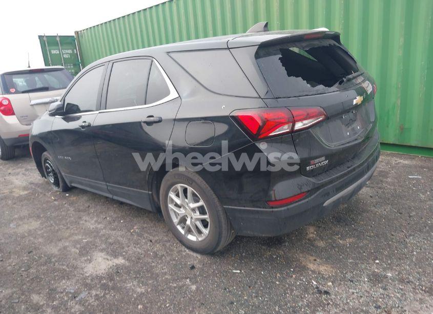 Photo 3 of 2022 Chevrolet Equinox FWD LT (VIN 3GNAXKEV9NL283080)
