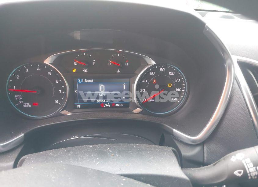 Photo 7 of 2022 Chevrolet Equinox FWD LT (VIN 3GNAXKEV9NL283080)