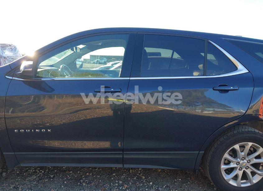 Photo 15 of 2019 Chevrolet Equinox LT (VIN 3GNAXKEVXKL243487)