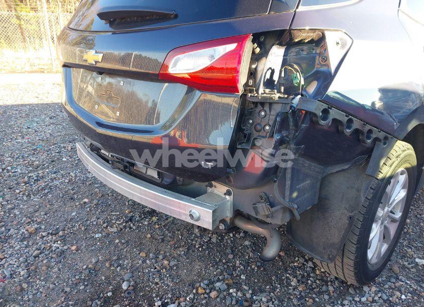 Photo 6 of 2019 Chevrolet Equinox LT (VIN 3GNAXKEVXKL243487)