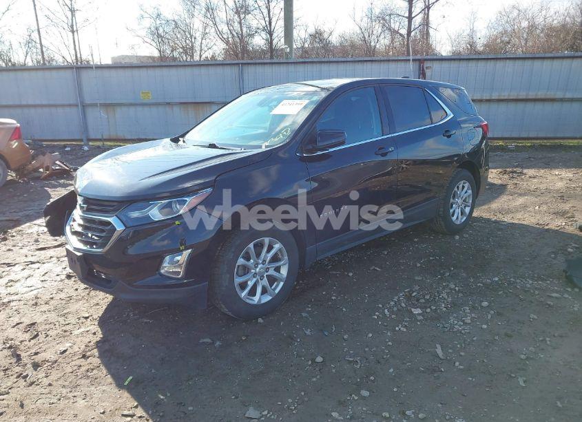 Photo 2 of 2019 Chevrolet Equinox LT (VIN 3GNAXKEVXKL347199)