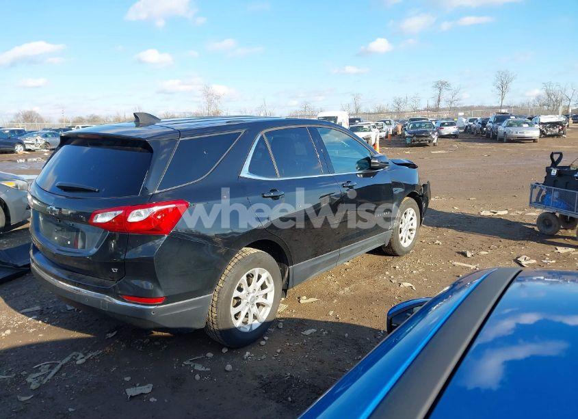 Photo 4 of 2019 Chevrolet Equinox LT (VIN 3GNAXKEVXKL347199)