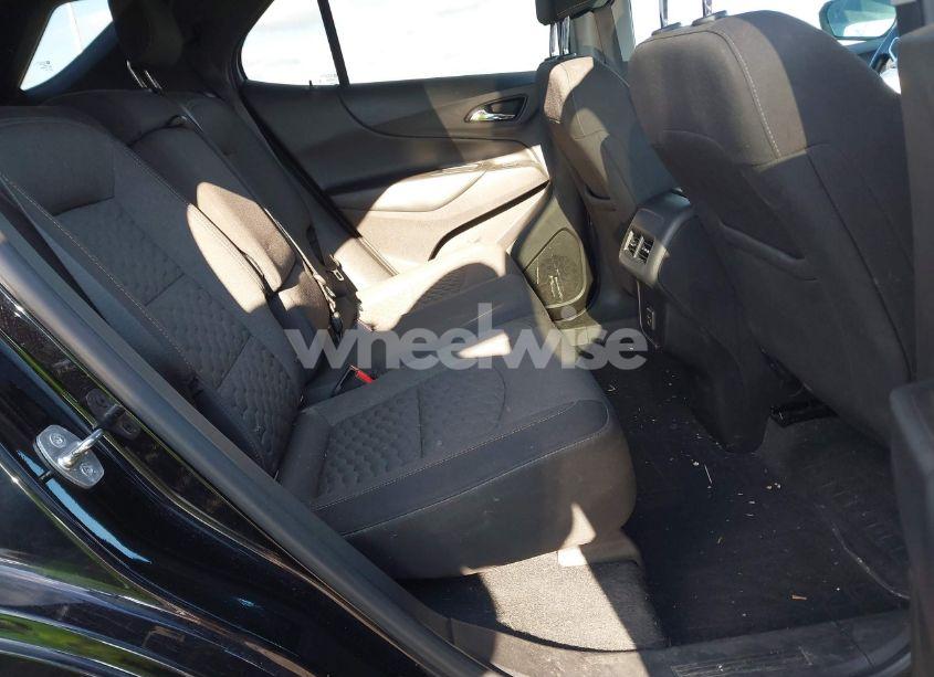 Photo 8 of 2019 Chevrolet Equinox LT (VIN 3GNAXKEVXKL347199)