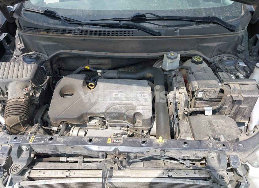 Photo 10 of 2019 Chevrolet Equinox LT (VIN 3GNAXKEVXKS524596)