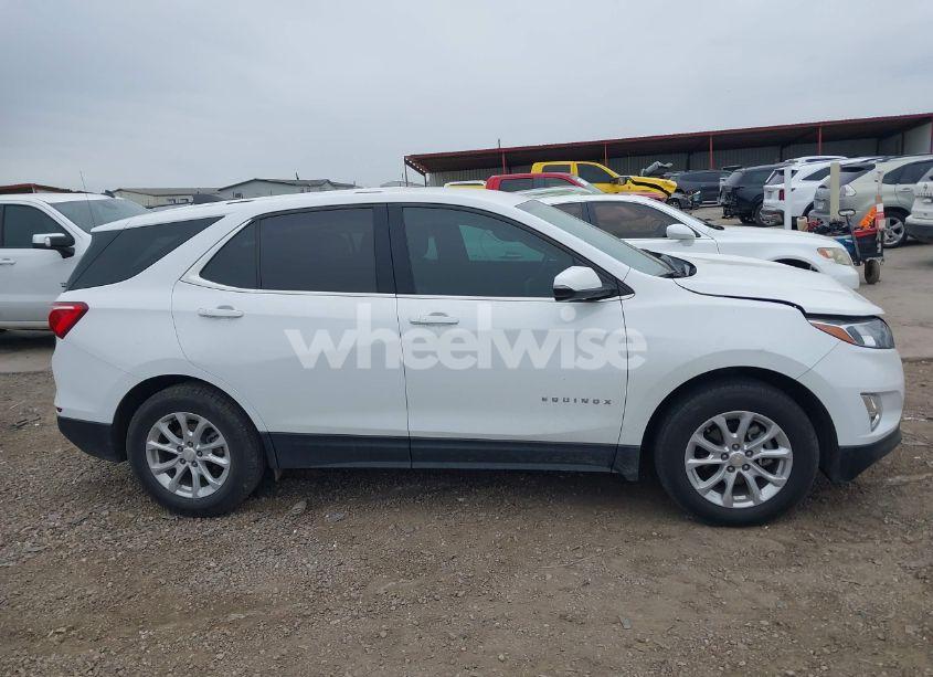 Photo 14 of 2019 Chevrolet Equinox LT (VIN 3GNAXKEVXKS528342)
