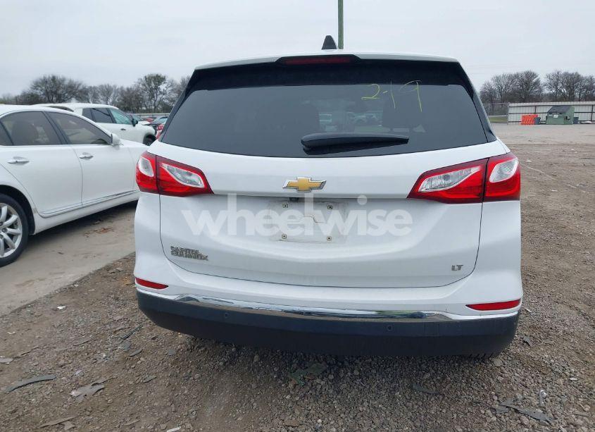 Photo 17 of 2019 Chevrolet Equinox LT (VIN 3GNAXKEVXKS528342)