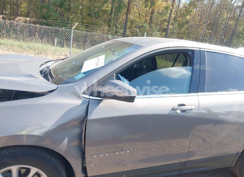 Photo 14 of 2019 Chevrolet Equinox LT (VIN 3GNAXKEVXKS550535)