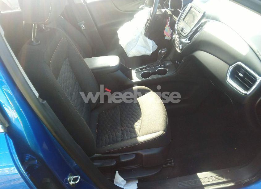 Photo 5 of 2019 Chevrolet Equinox LT (VIN 3GNAXKEVXKS581753)