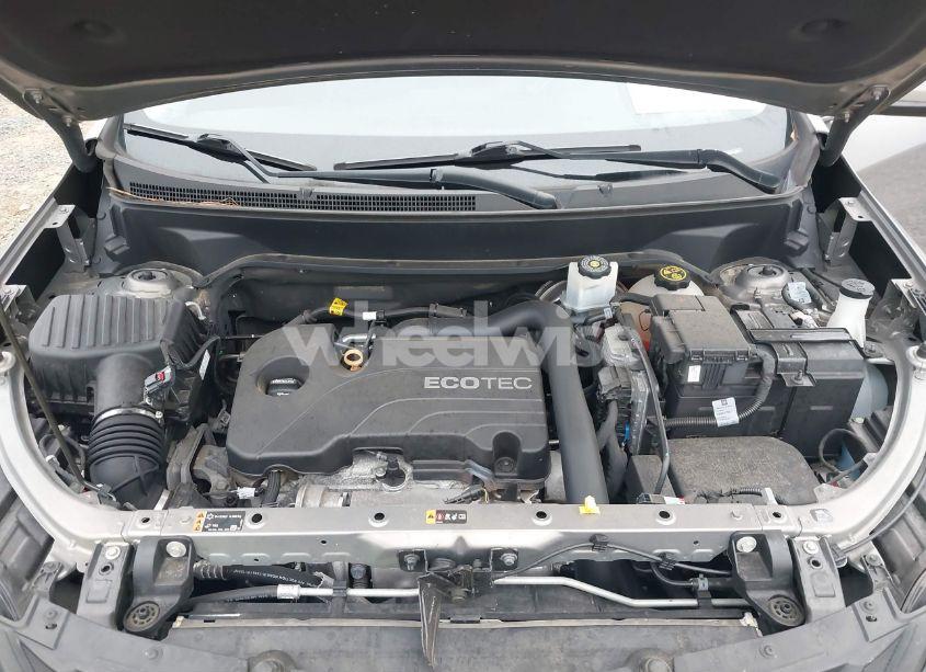 Photo 10 of 2019 Chevrolet Equinox LT (VIN 3GNAXKEVXKS582000)