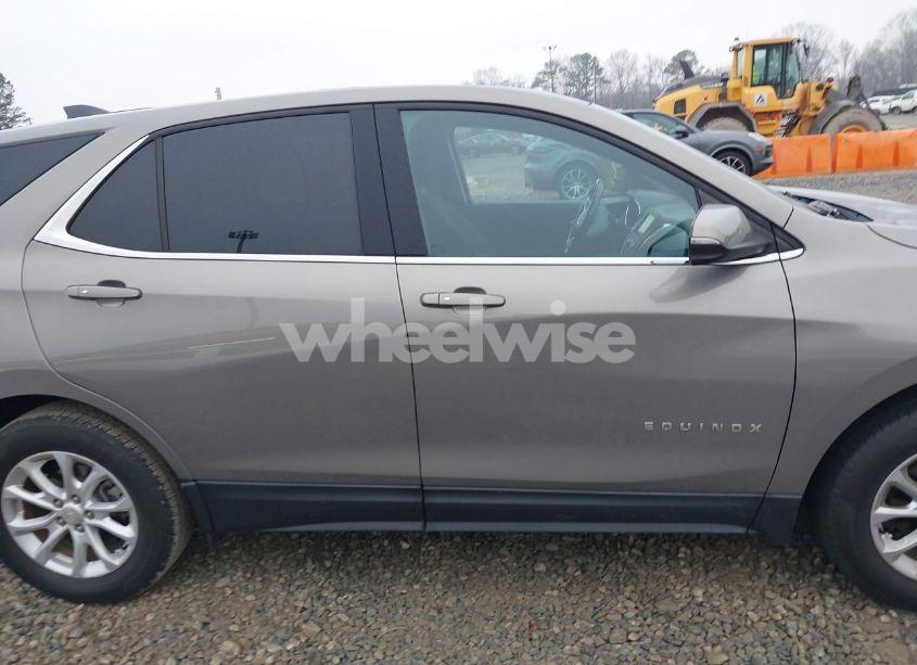 Photo 13 of 2019 Chevrolet Equinox LT (VIN 3GNAXKEVXKS582000)