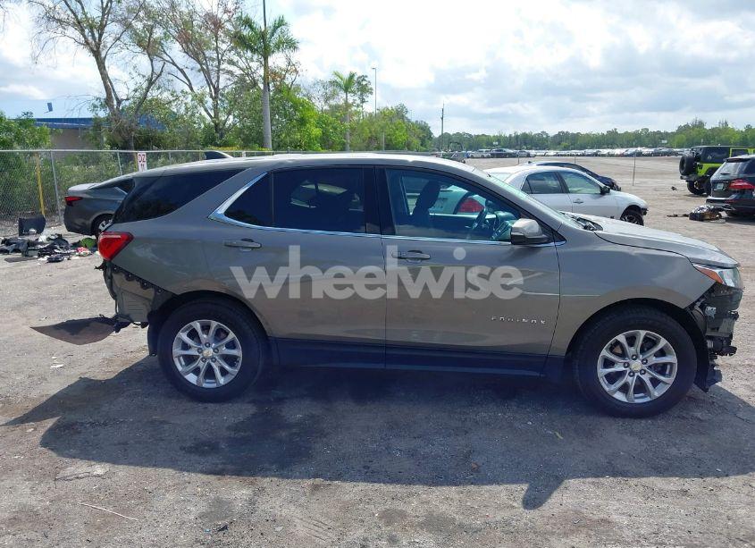 Photo 14 of 2019 Chevrolet Equinox LT (VIN 3GNAXKEVXKS586516)