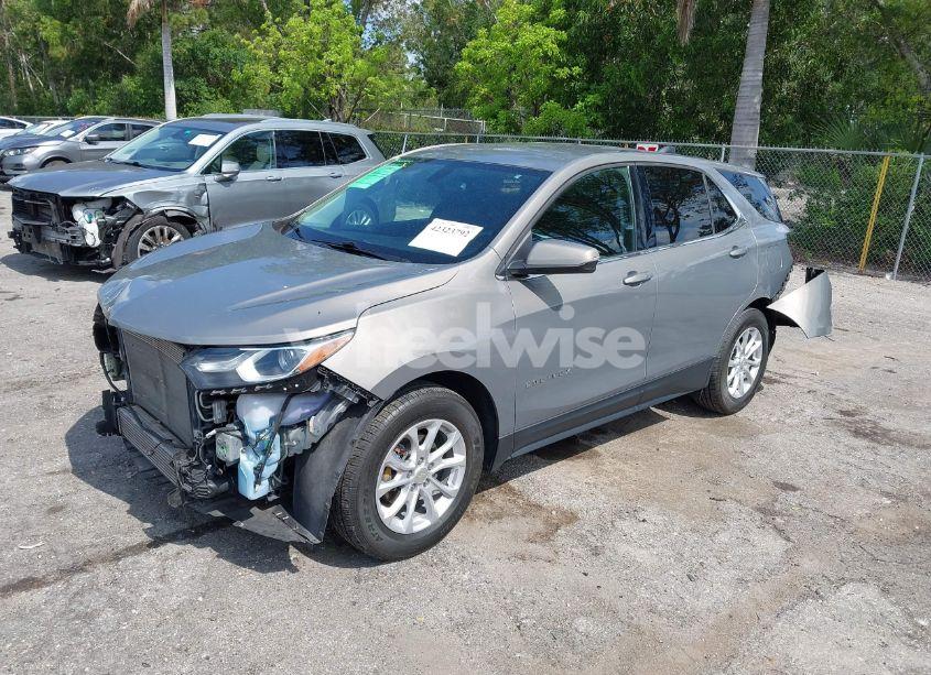 Photo 2 of 2019 Chevrolet Equinox LT (VIN 3GNAXKEVXKS586516)