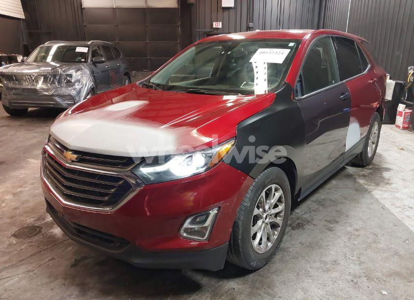 Photo 2 of 2019 Chevrolet Equinox LT (VIN 3GNAXKEVXKS601015)