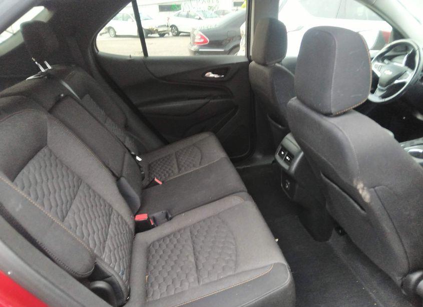 Photo 8 of 2019 Chevrolet Equinox LT (VIN 3GNAXKEVXKS620132)