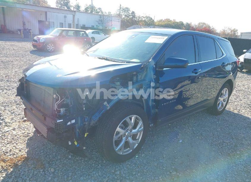 Photo 2 of 2020 Chevrolet Equinox FWD LT 1.5L TURBO (VIN 3GNAXKEVXLL334891)