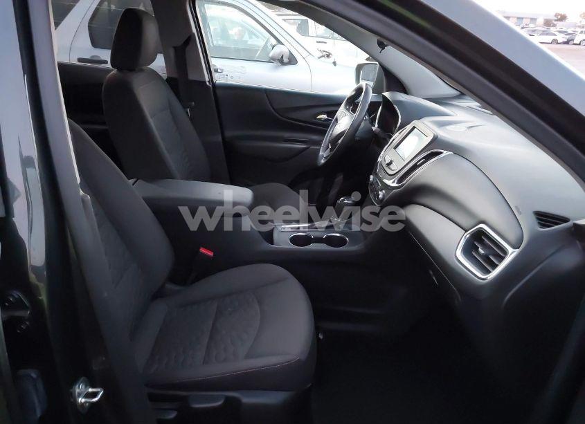 Photo 5 of 2020 Chevrolet Equinox FWD LT 1.5L TURBO (VIN 3GNAXKEVXLS585769)