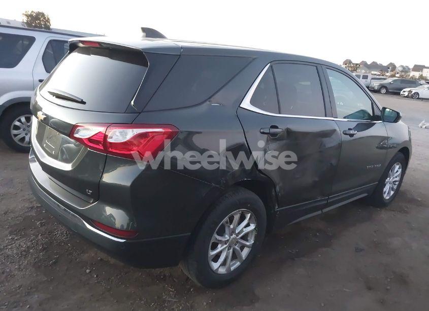 Photo 6 of 2020 Chevrolet Equinox FWD LT 1.5L TURBO (VIN 3GNAXKEVXLS585769)