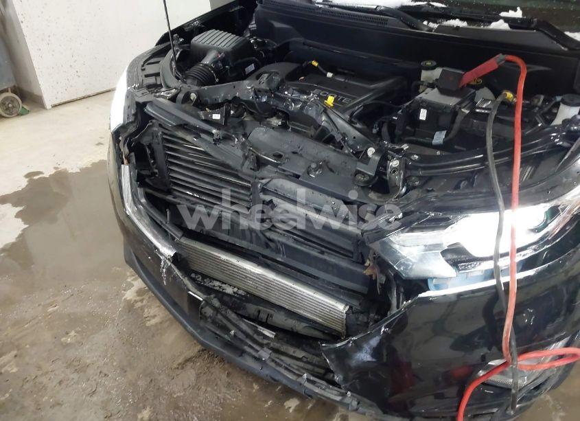 Photo 6 of 2021 Chevrolet Equinox FWD LT (VIN 3GNAXKEVXML330504)