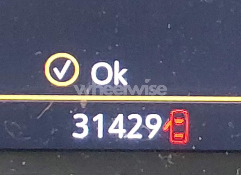 Photo 15 of 2021 Chevrolet Equinox FWD LT (VIN 3GNAXKEVXML350994)