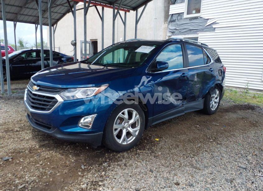 Photo 2 of 2021 Chevrolet Equinox FWD LT (VIN 3GNAXKEVXML350994)