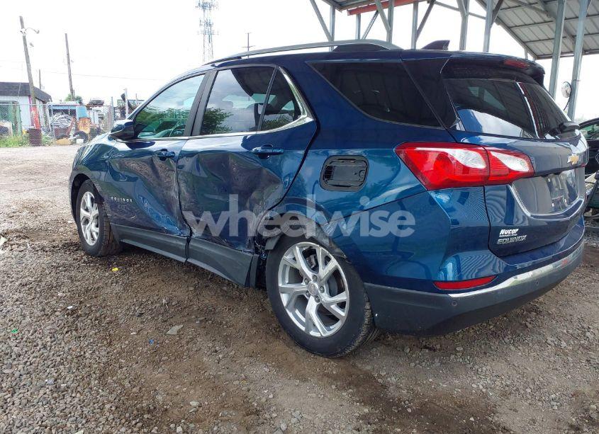 Photo 3 of 2021 Chevrolet Equinox FWD LT (VIN 3GNAXKEVXML350994)