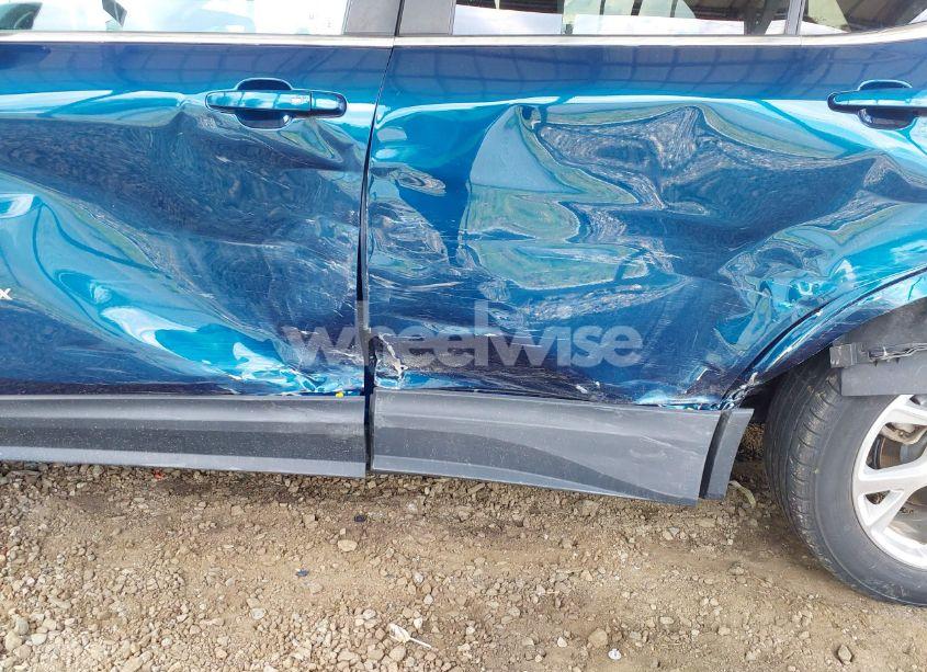 Photo 6 of 2021 Chevrolet Equinox FWD LT (VIN 3GNAXKEVXML350994)