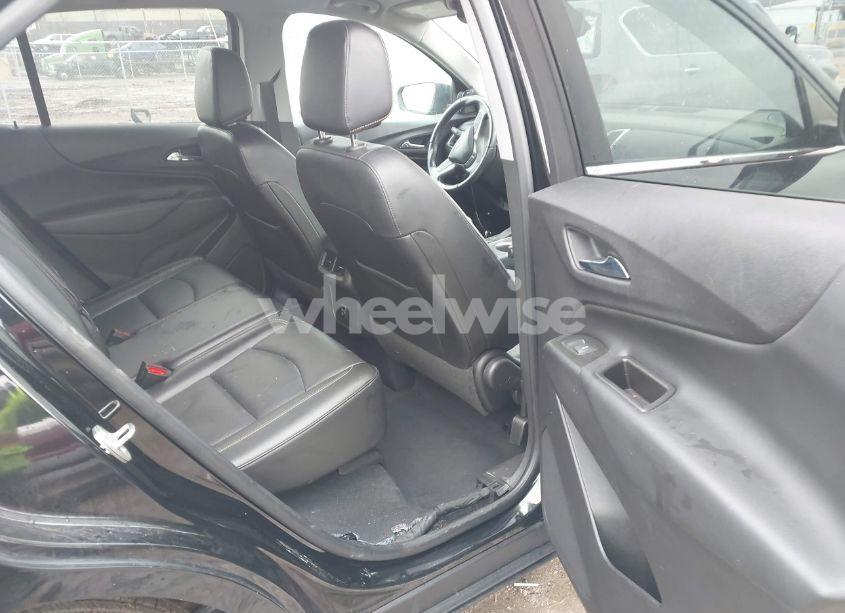 Photo 8 of 2021 Chevrolet Equinox FWD LT (VIN 3GNAXKEVXML356326)