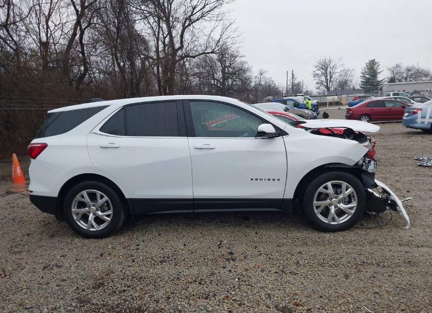 Photo 13 of 2021 Chevrolet Equinox FWD LT (VIN 3GNAXKEVXML368752)