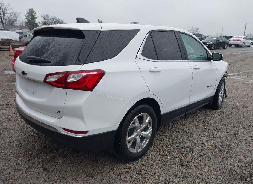 Photo 4 of 2021 Chevrolet Equinox FWD LT (VIN 3GNAXKEVXML368752)