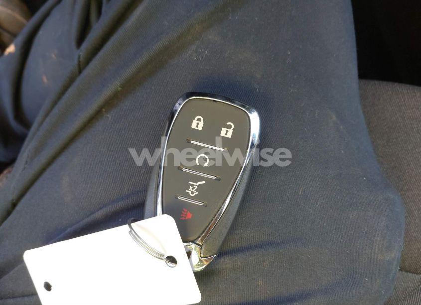 Photo 11 of 2021 Chevrolet Equinox FWD LT (VIN 3GNAXKEVXML369383)