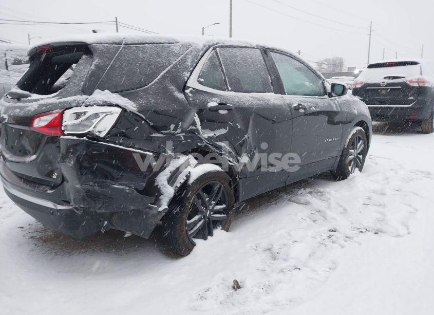 Photo 4 of 2021 Chevrolet Equinox FWD LT (VIN 3GNAXKEVXML398432)