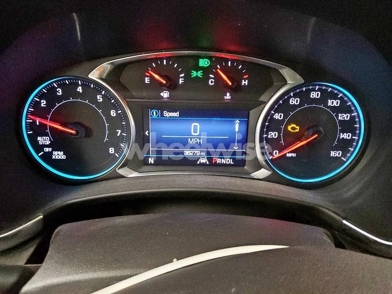 Photo 2 of 2022 CHEVROLET EQUINOX LT (VIN 3GNAXKEVXNL164650)