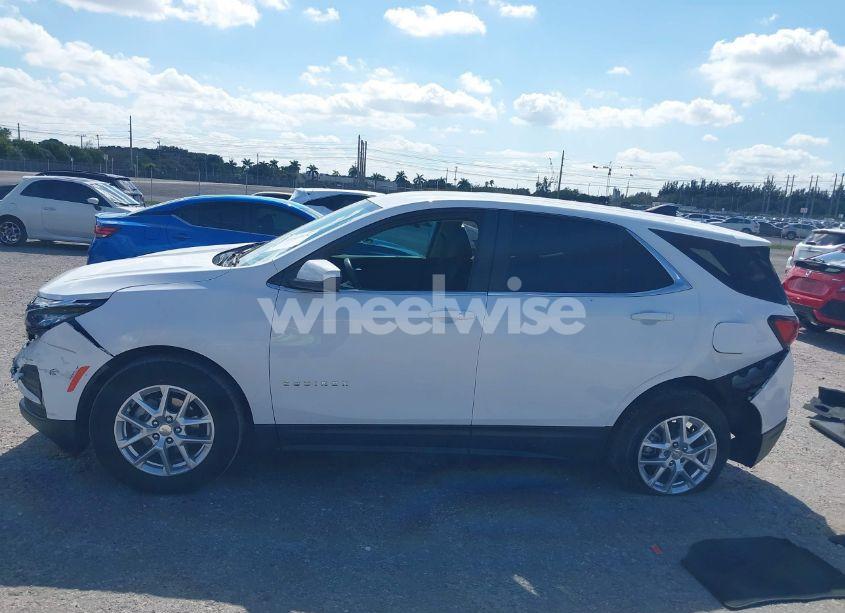 Photo 14 of 2022 Chevrolet Equinox FWD LT (VIN 3GNAXKEVXNL192013)