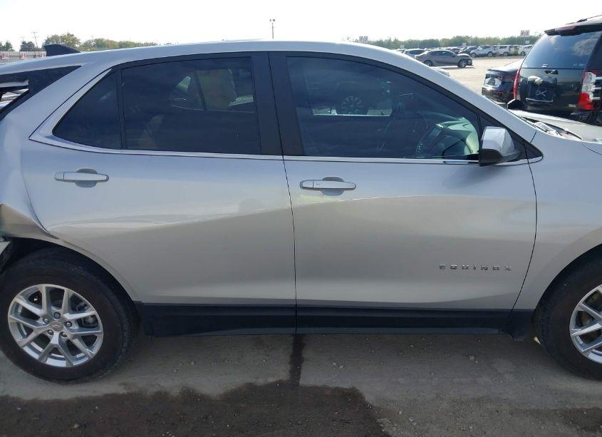 Photo 14 of 2022 Chevrolet Equinox FWD LT (VIN 3GNAXKEVXNL222868)