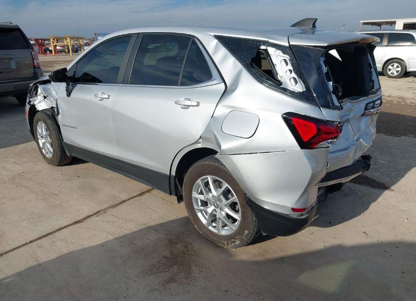 Photo 3 of 2022 Chevrolet Equinox FWD LT (VIN 3GNAXKEVXNL222868)