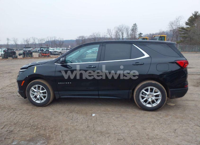 Photo 15 of 2022 Chevrolet Equinox FWD LT (VIN 3GNAXKEVXNL231988)
