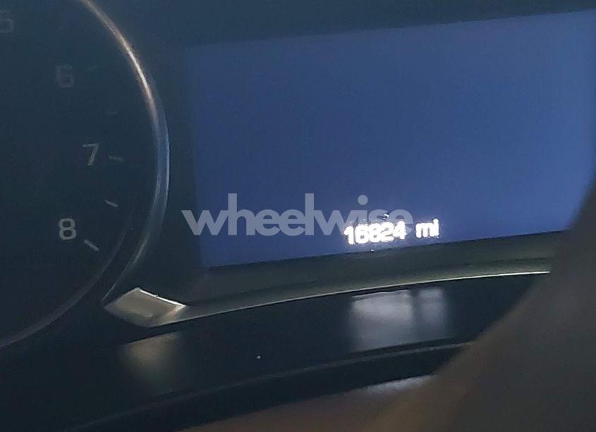 Photo 16 of 2022 Chevrolet Equinox FWD LT (VIN 3GNAXKEVXNL235460)