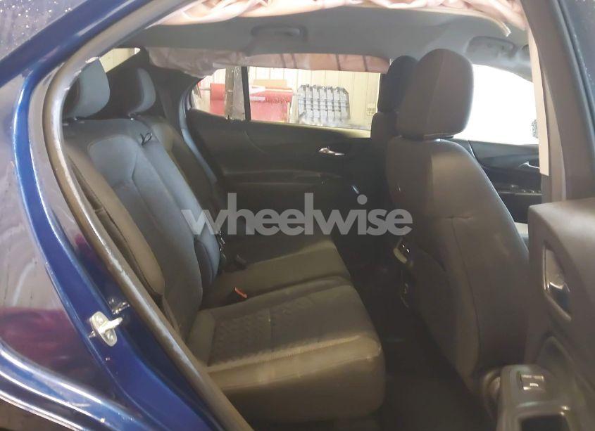 Photo 8 of 2022 Chevrolet Equinox FWD LT (VIN 3GNAXKEVXNL235460)